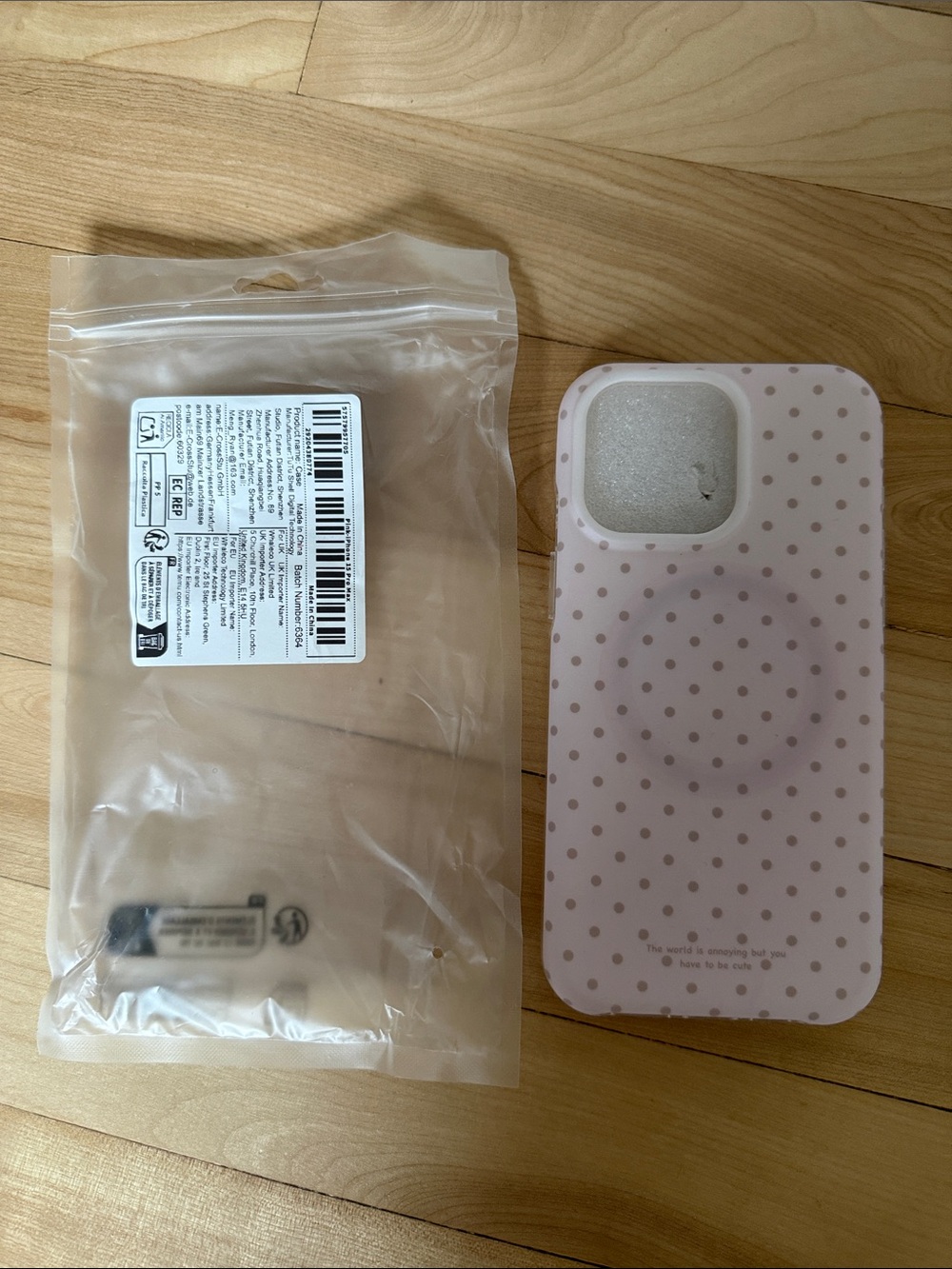 Pink Polka Dot Protective magnetic Case - iPhone 15 pro max (free with purchase)